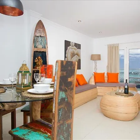 Appartement Punta De Mujeres Sleeps 4 *